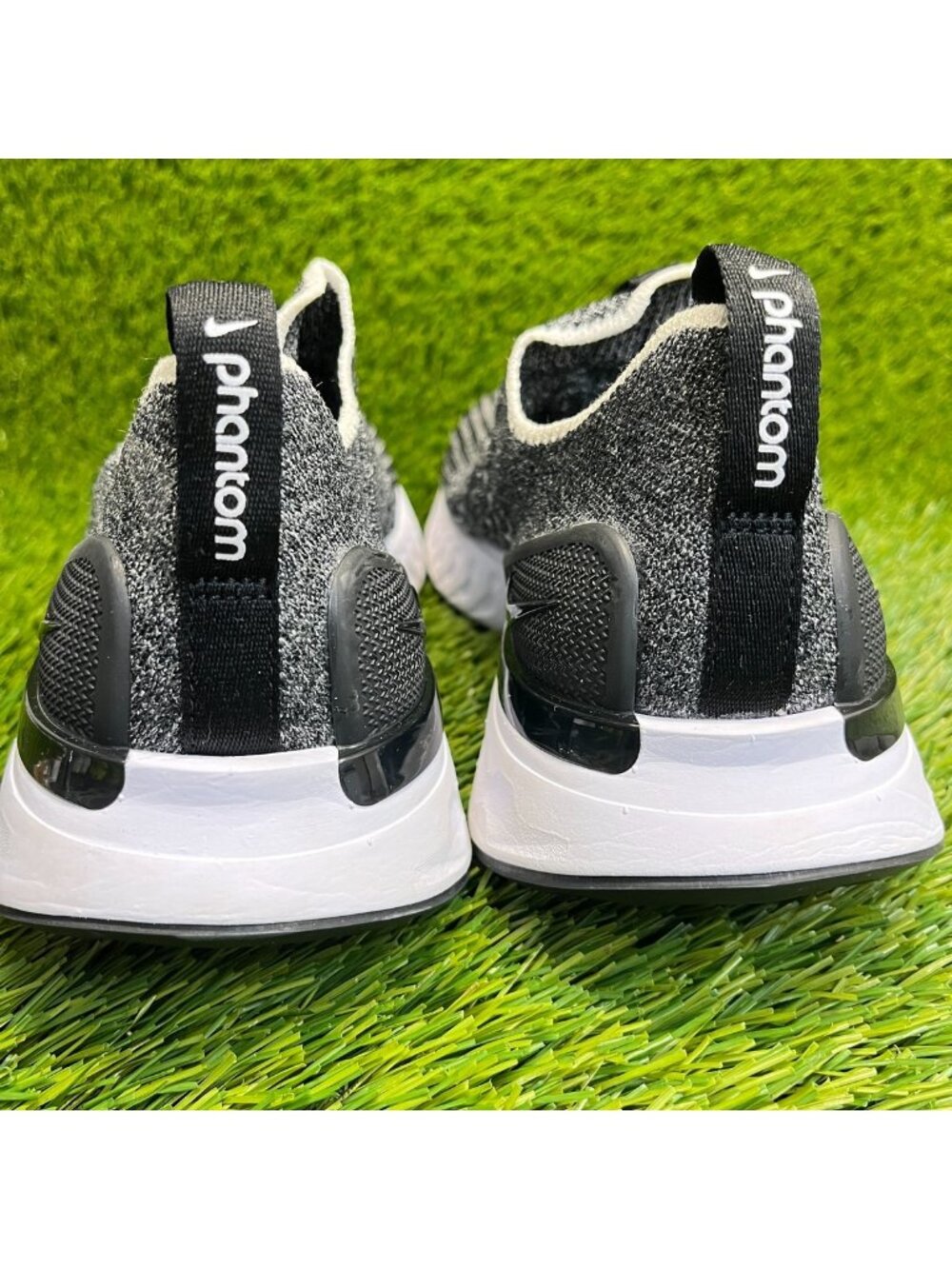 Nike React Phantom Run 2 Men Size 7.5 Black White Walking Slip-On Shoes Sneakers